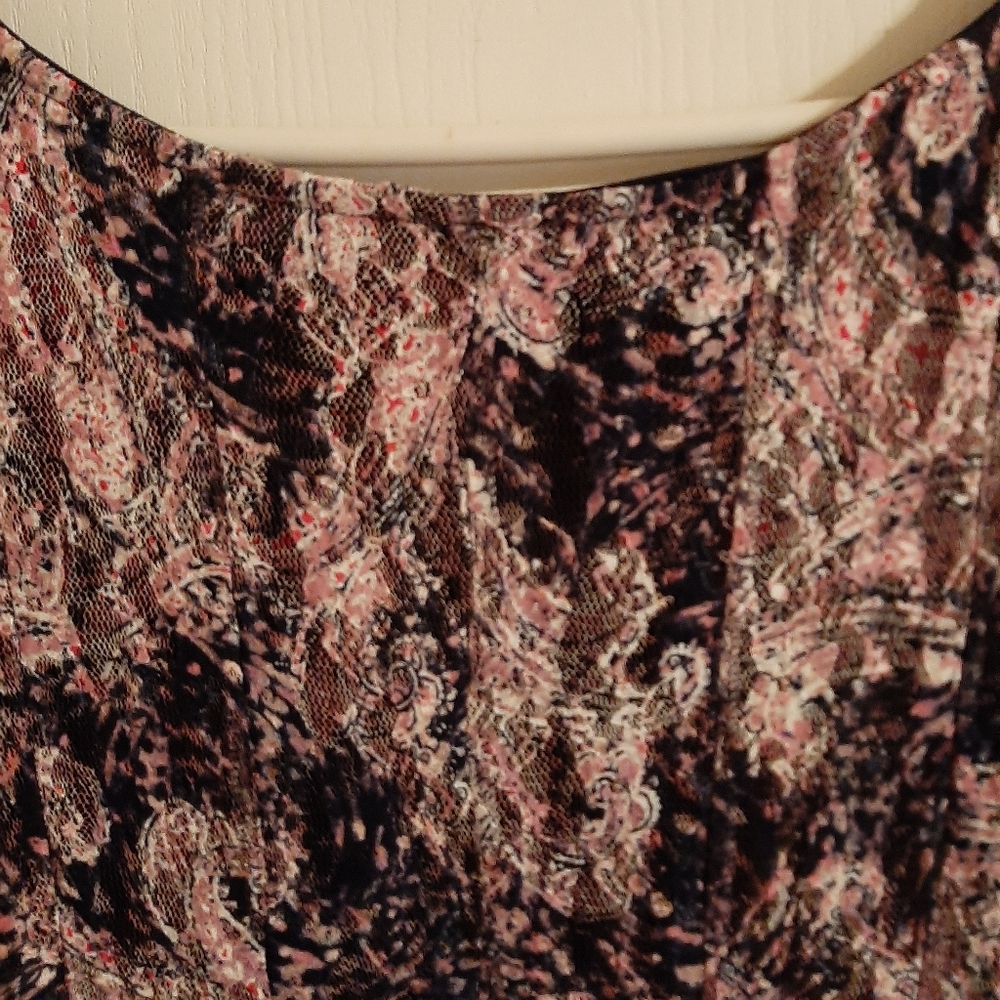 💜 Black and Pink no sleeves Dress